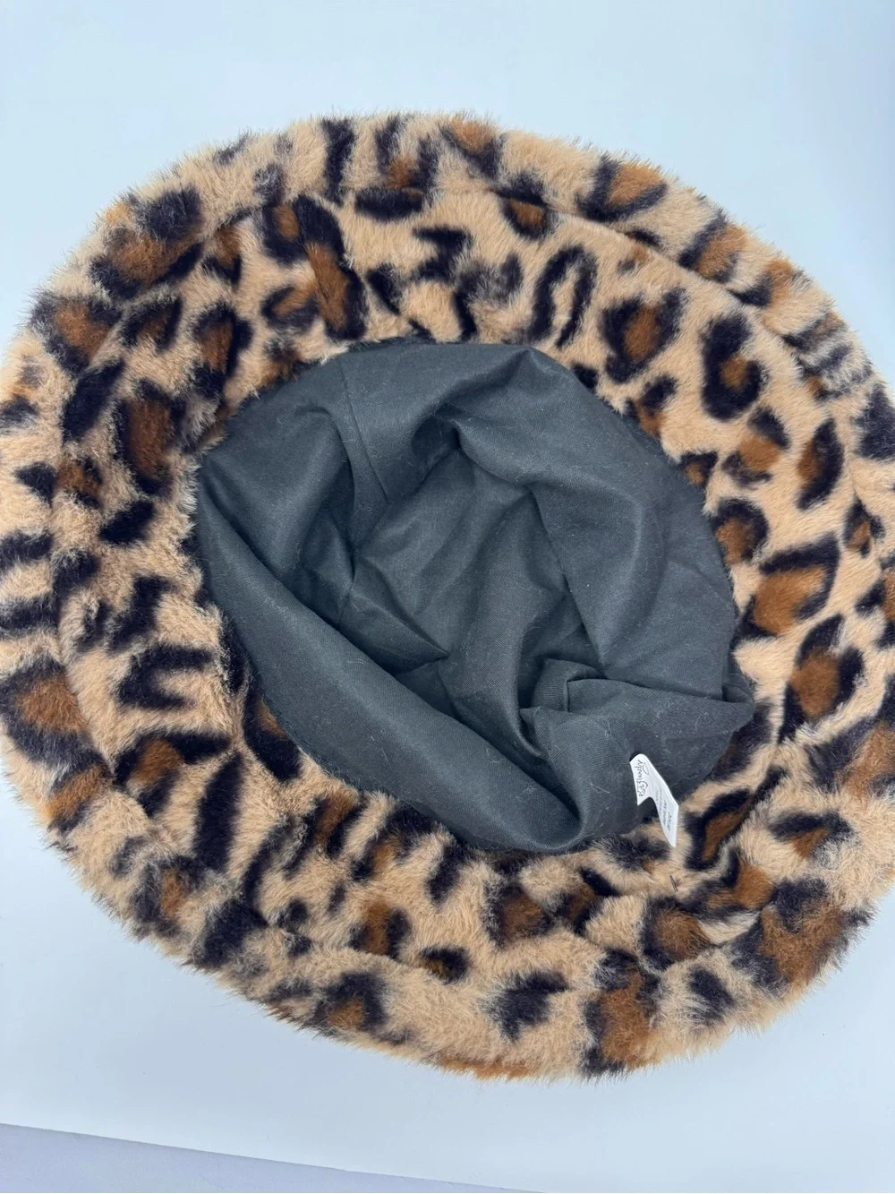 NWOT Ed Hardy Bucket‎ Hat Faux Fur Leopard Print Charm Bracelet